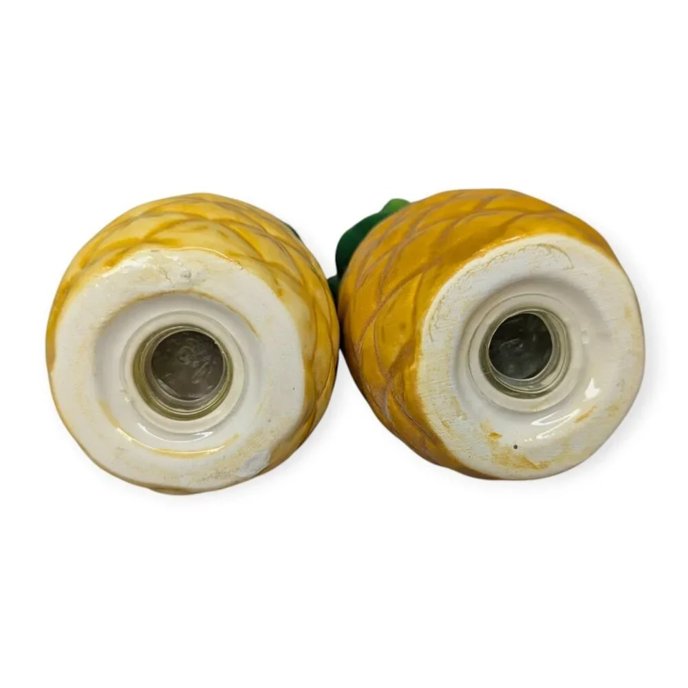 Pineapple Ceramic Salt and Pepper Shakers 3